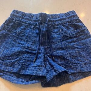 Athleta Cabo Linen Textured 4” Shorts